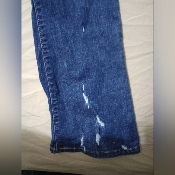 Levi Strauss Jeans Women's SIGNATURE Size 2 Boot Cut Mid Rise Distressed Casual - Picture 2 of 9